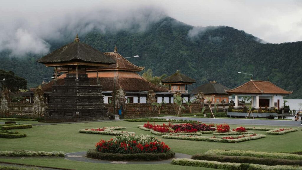 Xiaohongshu .